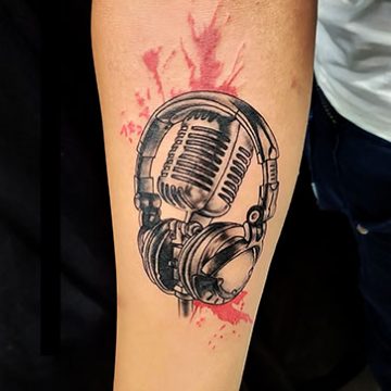 Ribbon Microphone Tattoo By Lachie Grenfell – Vic Market Tattoo