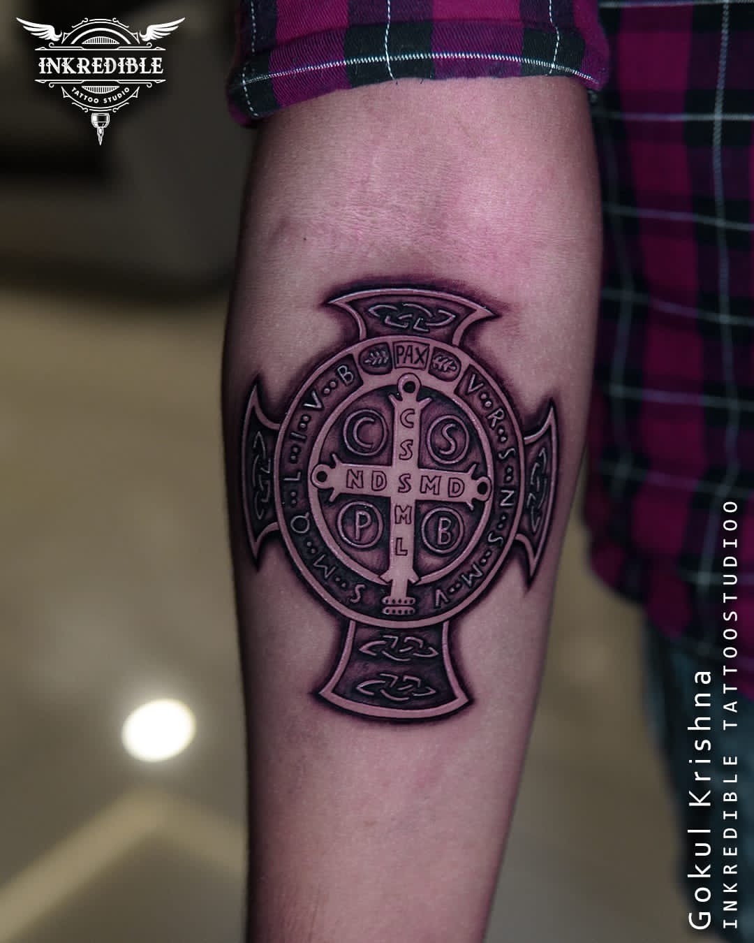 Saint Benedict Medal by @alienarte_tattoo for guieuclides To book a spot  with Gui ⬇️ Send us a DM call us on (02) 9913 2025 or email… | Instagram